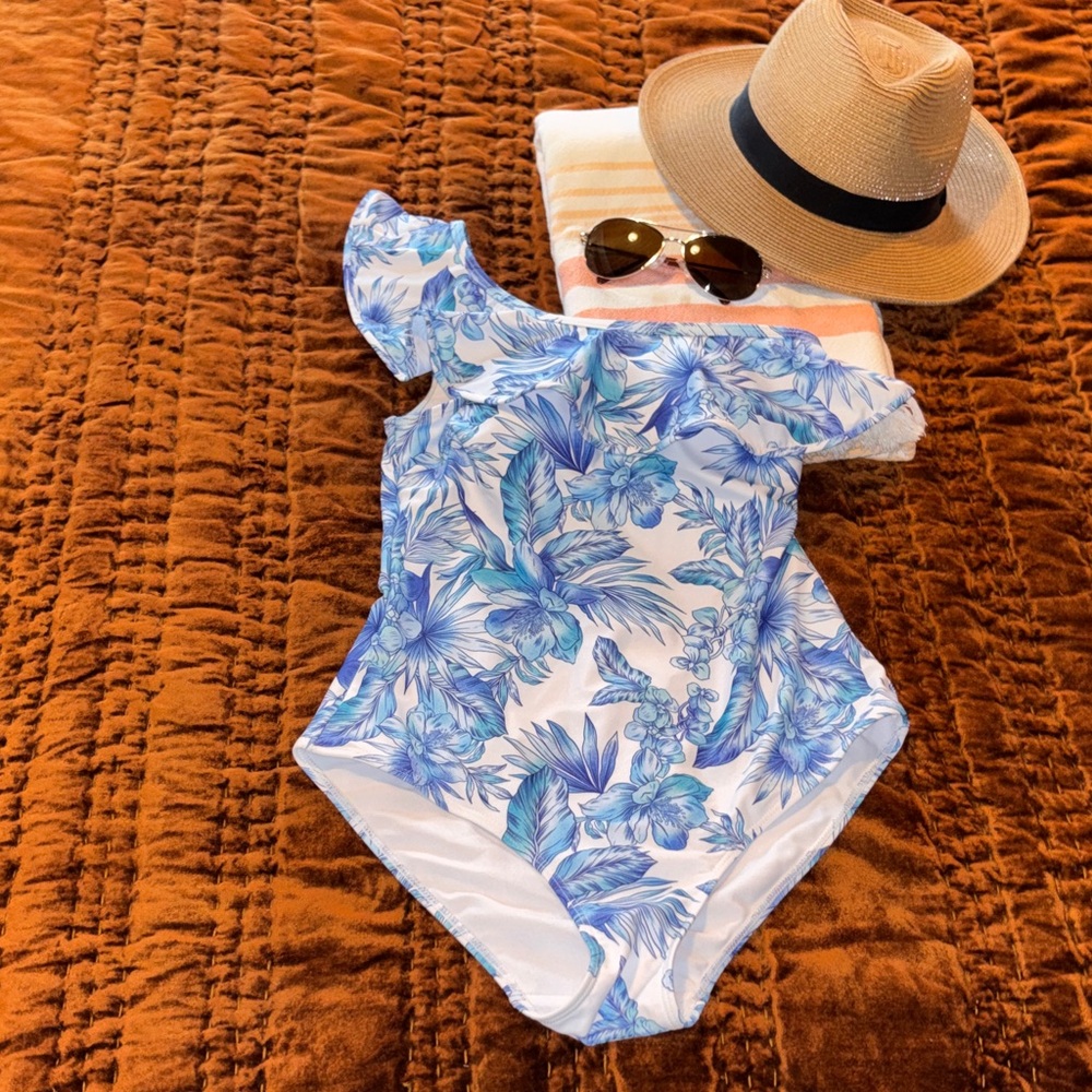 Caribbean Joe White One-Shoulder One-Piece Swimsuit with Blue Floral Print - Picture 5 of 5